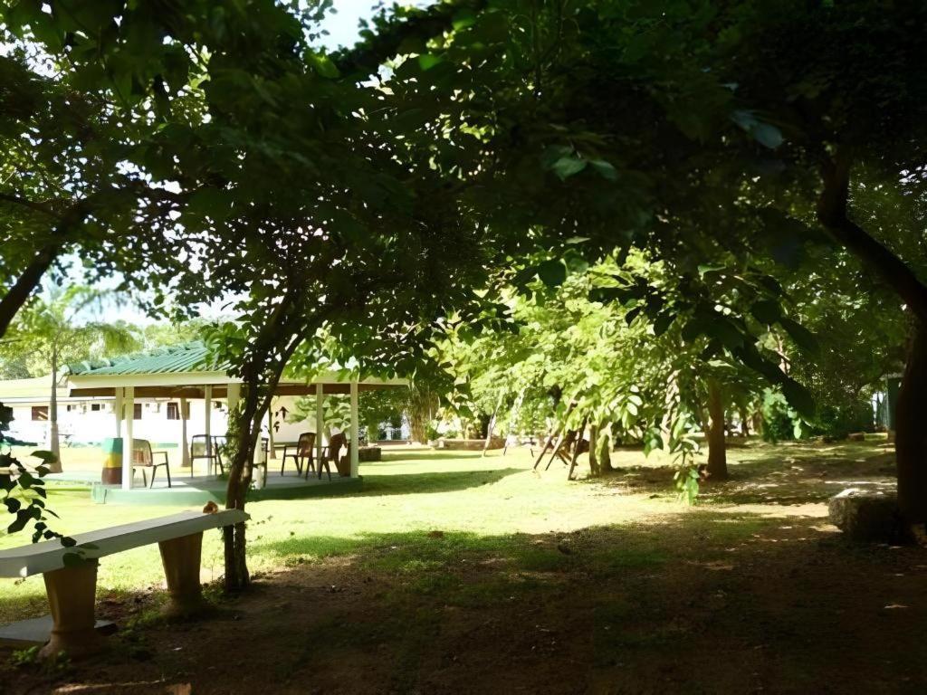 Saji-Sami Hotel Anuradhapura Luaran gambar