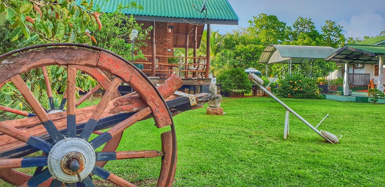 Saji-Sami Hotel Anuradhapura Luaran gambar