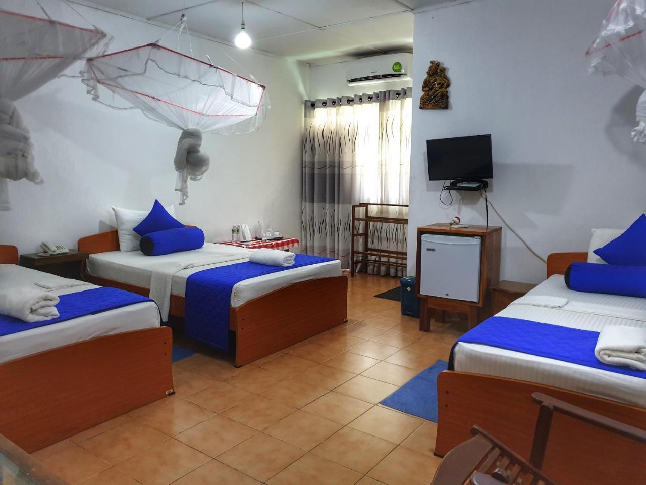 Saji-Sami Hotel Anuradhapura Luaran gambar