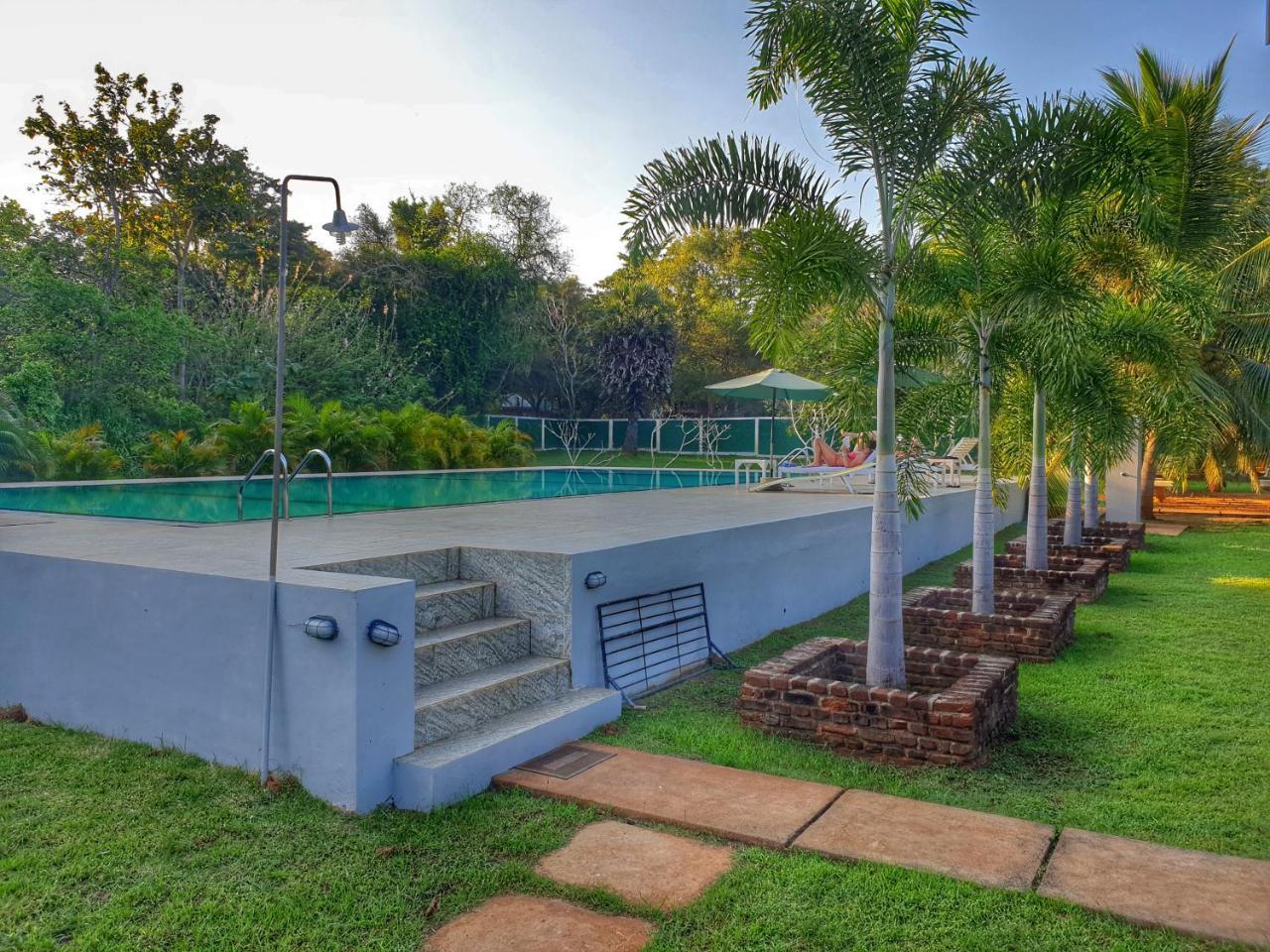 Saji-Sami Hotel Anuradhapura Luaran gambar